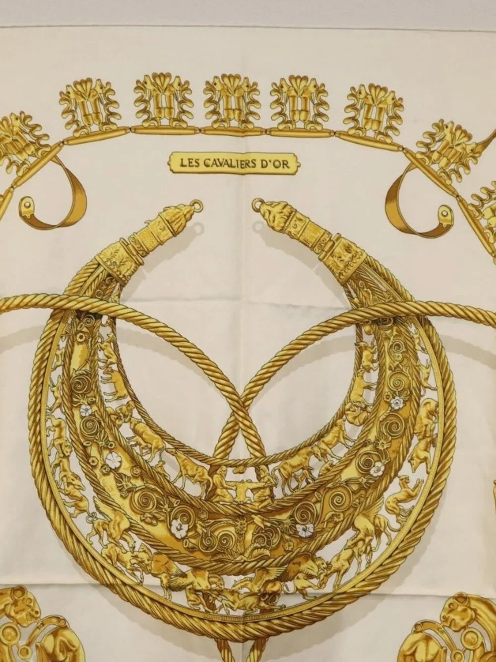 HERMES Carre 90 Scarf 